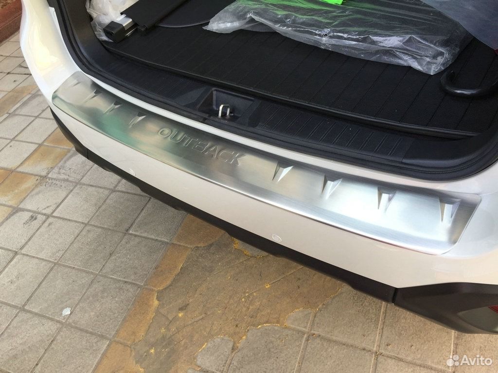 Накладка на бампер (внешняя) Subaru Outback (2015)
