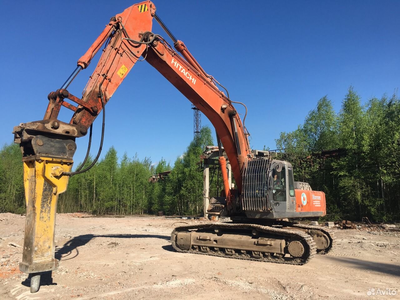 Характеристики хитачи 330. Hitachi zx330lc-5g. Экскаватор Hitachi zx330lc-5g. Экскаватор гусеничный Hitachi zx330lc-3. Гусеничный экскаватор Хитачи 330.