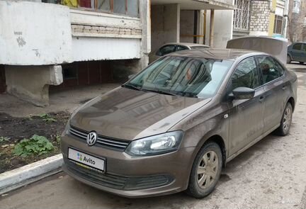 Volkswagen Polo 1.6 МТ, 2013, битый, 47 000 км