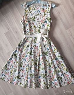 Платье клеш с цветочным принтом фирменное