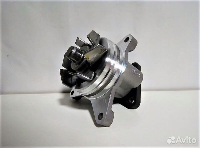 Помпа системы охлаждения Мазда