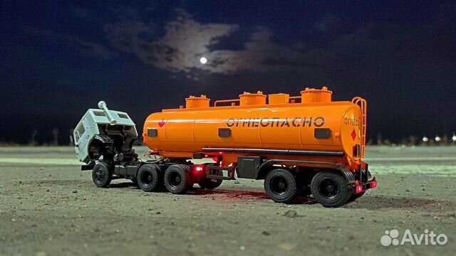 Камаз 54112 на пульте управления масштаб 1/43