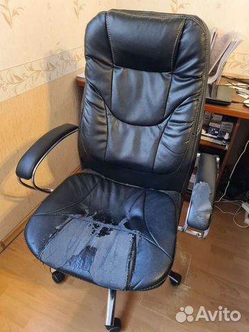 Офисное кресло руководителя бу