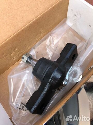 Шаровые опоры переднего нижнего рычага Toyota - Le