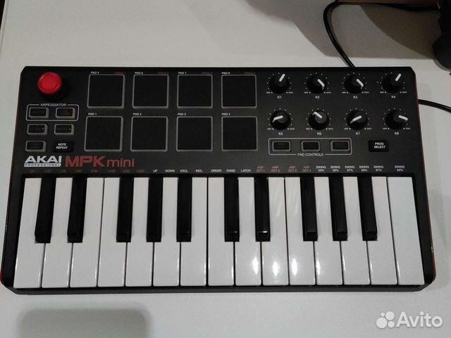 Миди Midi-клавиатура Akai MPK 2 mini (mkII)