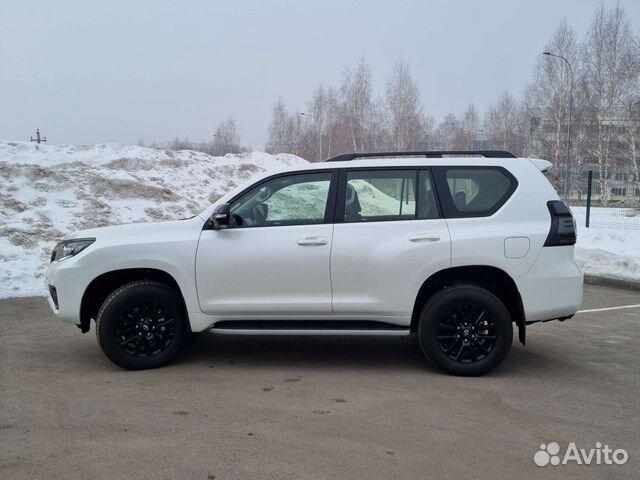 Toyota Land Cruiser Prado 2.8 AT, 2022, 35 км