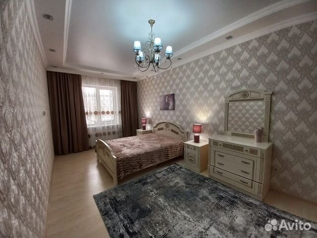 

2-к. квартира, 65 м², 3/3 эт.