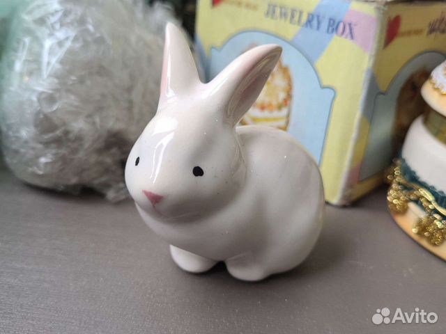 Заяц фарфор