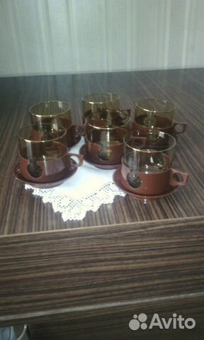 Стаканы с блюдцами в наборе