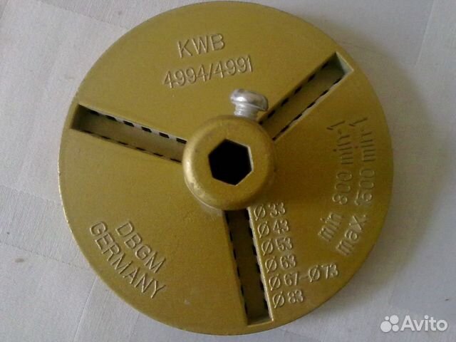 Для сверления отверстий в керамической плитке