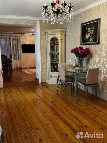 

1-к. квартира, 50 м², 4/5 эт.