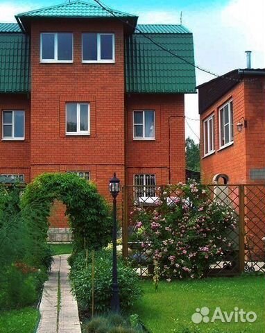 

7-к. коттедж, 200 м²