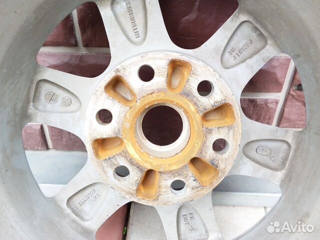 Mitsubishi Pajero колёсный диск R16 Mitsubishi Pajero колёсный диск R16