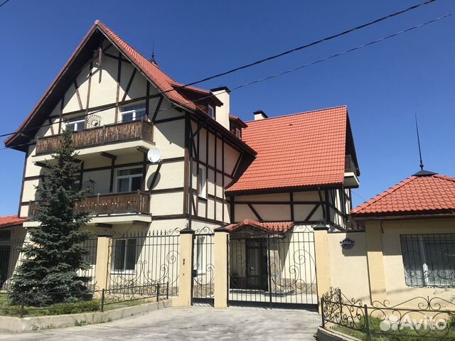 

Дом 900 м² на участке 12 сот.