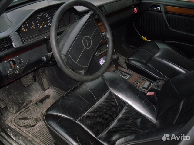 Мерседес 124 универсал 93 г. 3,0тд по запчаст