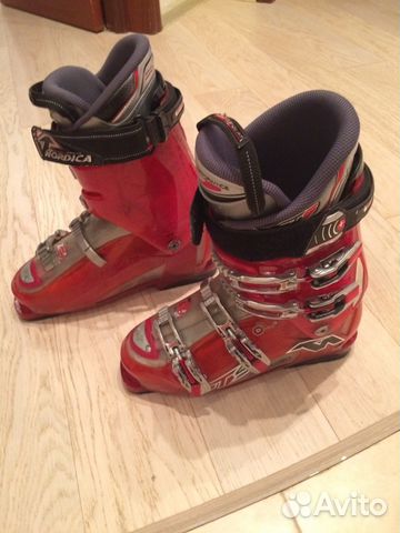 youth brooks running shoes