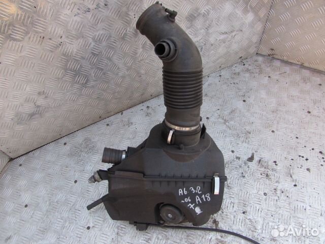 Корпус воздушного фильтра Audi A6 4F Корпус воздушного фильтра Audi A6 4F