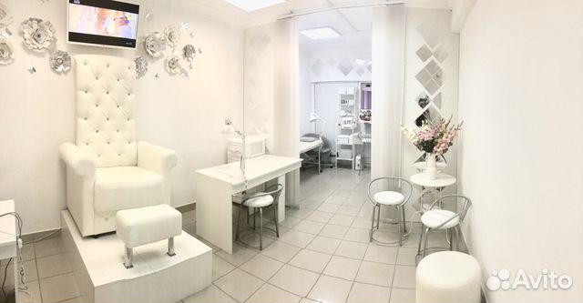 Аренда места на наращивание ресниц/бровист