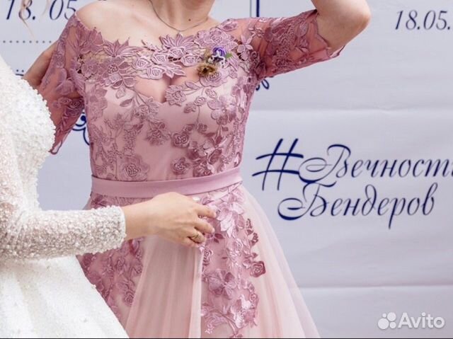 Вечернее платье