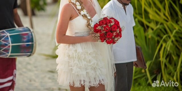 Короткое свадебное платье