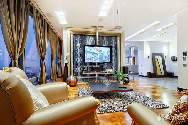 3-к квартира, 180 м², 54/62 эт.