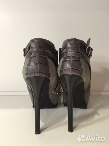 Ботинки Guess