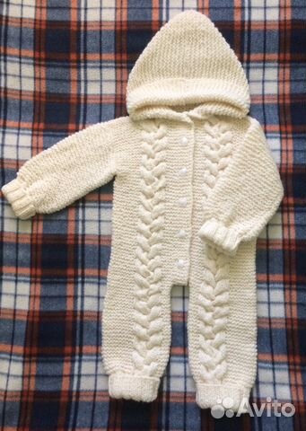 Вязаный комбинезон для девочки Вязаный комбинезон для девочки