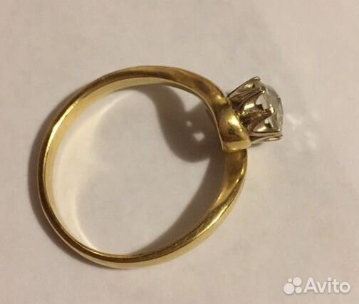 Кольцо 750 пробы с алмазом 0.5 карат