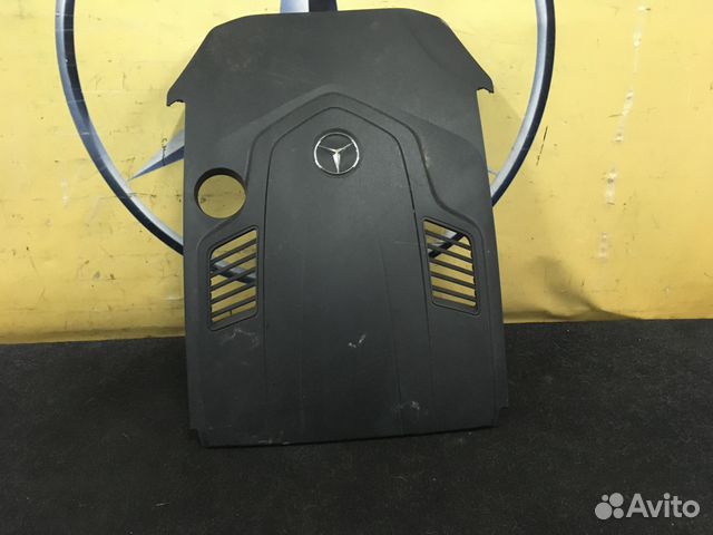 Декоративная крышка двигателя A1760100502 Декоративная крышка двигателя A1760100502