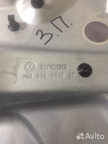 Стеклоподъемник задний правый VW Passat B5+