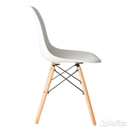 Стулья Eames белые, новые Стулья Eames белые, новые