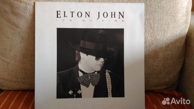 Виниловые пластинки Elton John