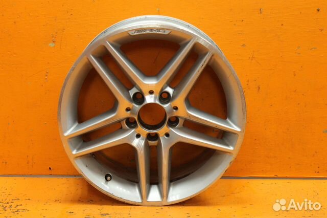 Mercedes C W204 AMG Диск литой R17 x J7.5 x ET47 Mercedes C W204 AMG Диск литой R17 x J7.5 x ET47
