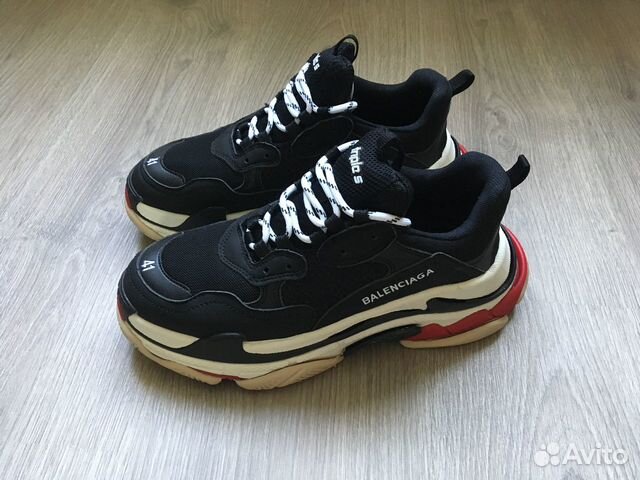 Кроссовки Balenciaga Triple S Кроссовки Balenciaga Triple S