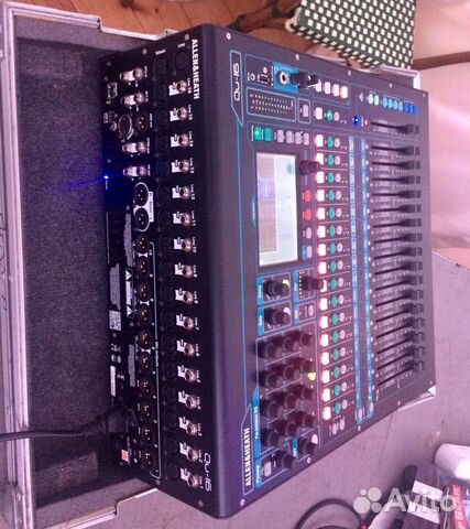 Цифровой микшерный пульт Allen&Heath QU-16