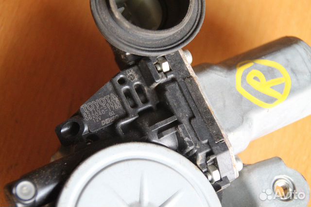 Стеклоподъемник Toyota mark X правый перед. GRX120 Стеклоподъемник Toyota mark X правый перед. GRX120