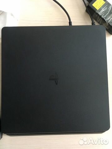 PlayStation 4 Slim + PS Plus