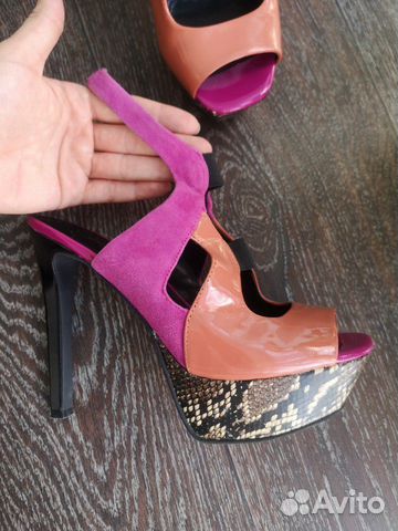 Туфли, босоножки и зимние сапожки Туфли, босоножки и зимние сапожки