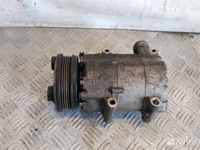 Компрессор кондиционера Ford Focus II 1.8 2009
