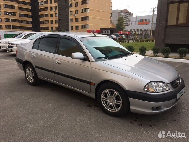 Toyota Avensis 1.8 МТ, 2001, 200 000 км