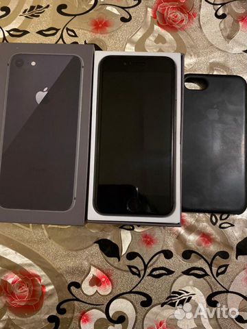 iPhone 8 64гб