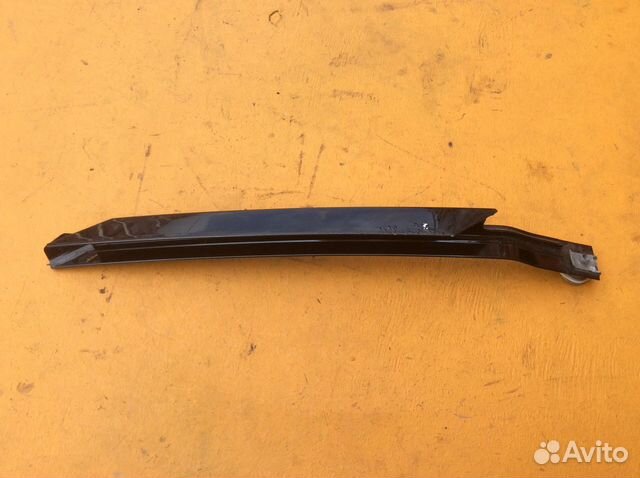Молдинг стекла заднего левого Mercedes W207 E Молдинг стекла заднего левого Mercedes W207 E