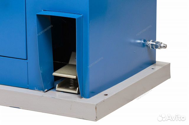 Пневматический станок для клепки тормозных колодок Пневматический станок для клепки тормозных колодок