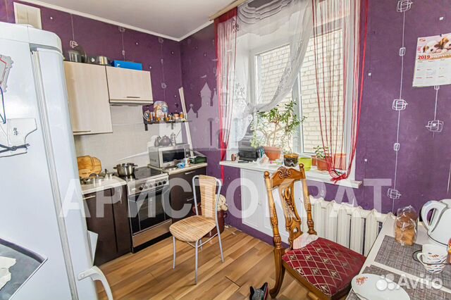 1-к квартира, 40 м², 5/5 эт. 1-к квартира, 40 м², 5/5 эт.