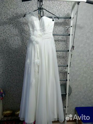 Свадебное платье 42 размер, А силует