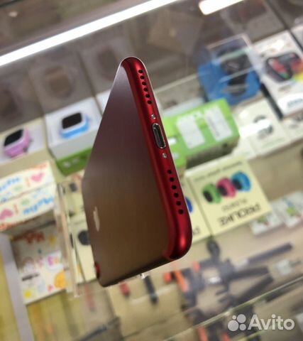 iPhone 7’ 128Gb Red