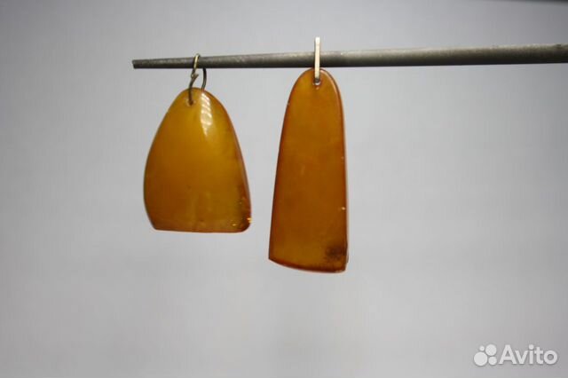 Пара кулонов с натуральным янтарём, винтаж Пара кулонов с натуральным янтарём, винтаж