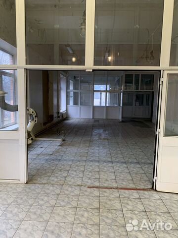 Помещение свободного назначения, 1618 м²