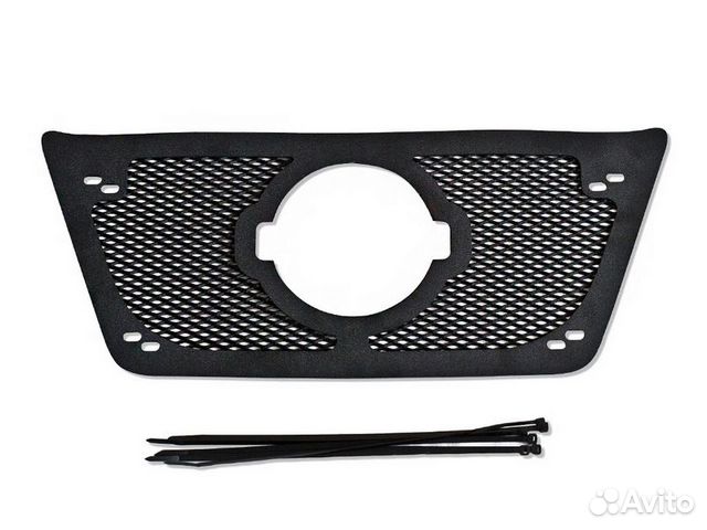 Защитная сетка решетки радиатора Nissan Terrano Защитная сетка решетки радиатора Nissan Terrano