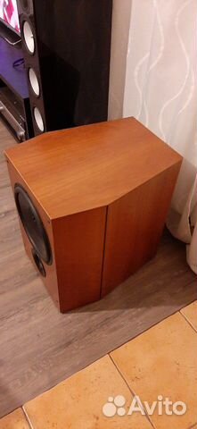 Мощный сабвуфер JBL XTi 300 Мощный сабвуфер JBL XTi 300